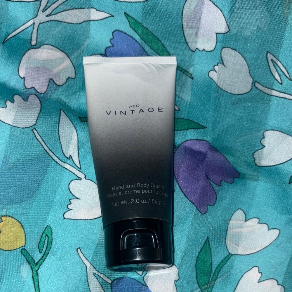 AEO Vintage Hand and Body Cream - Black and White